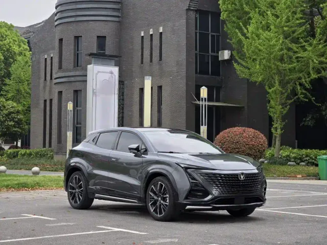 Changan UNI-T — Фото автомобиля 22