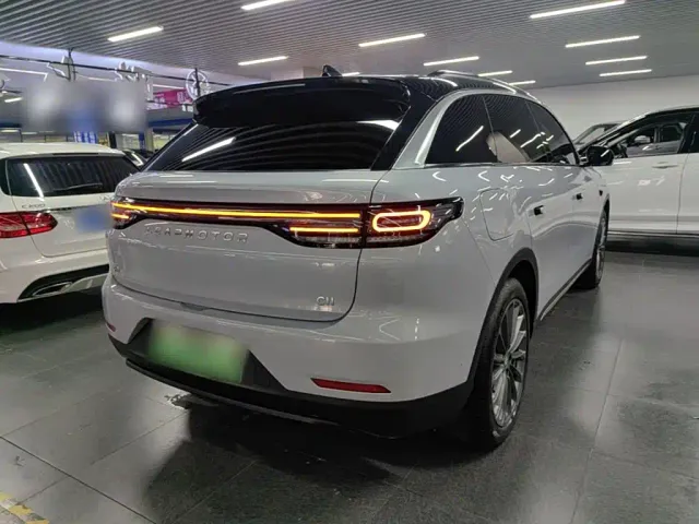 Leapmotor C11 — Фото автомобиля 4