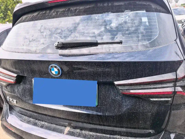 BMW iX3 — Фото автомобиля 5