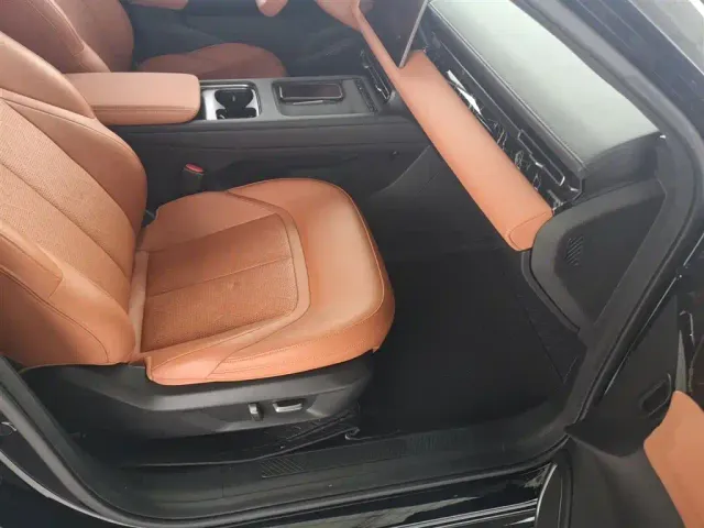 Wuling Starlight — Фото автомобиля 19