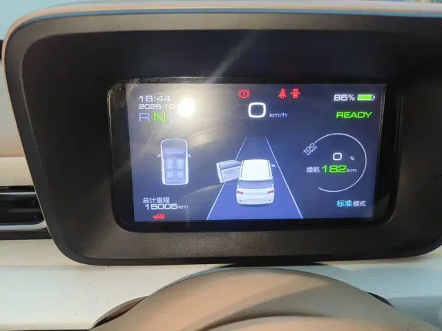 Wuling Hongguang Mini EV — Фото автомобиля 4