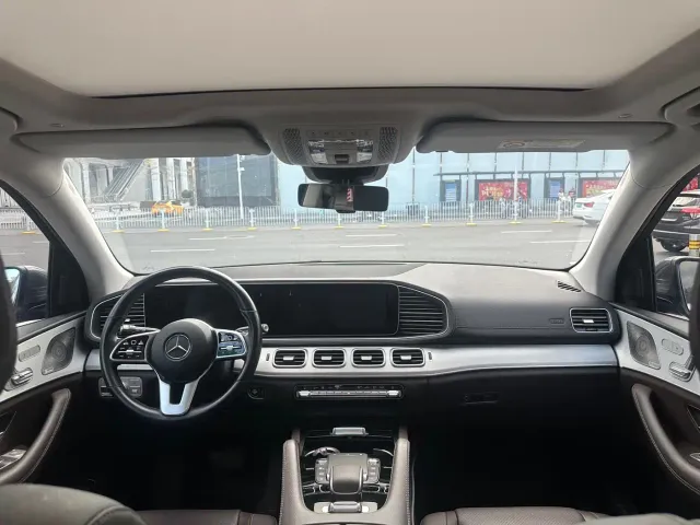 Mercedes-Benz GLE-Class — Фото автомобиля 4