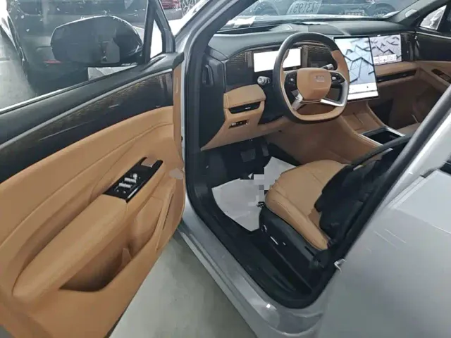 Geely Galaxy L7 — Фото автомобиля 15