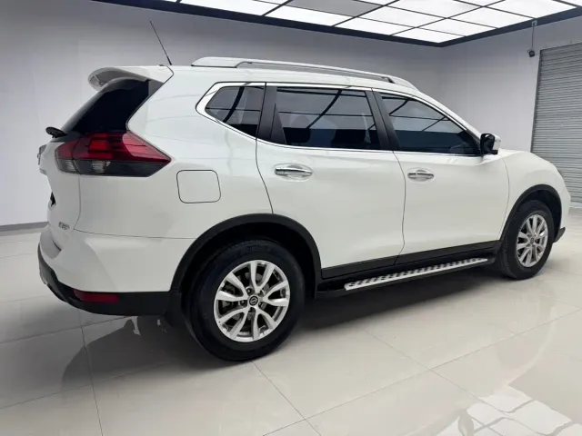 Nissan X-Trail — Фото автомобиля 6