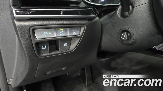 Genesis G80 Бензин 2.5 турбо AWD — Фото автомобиля 17