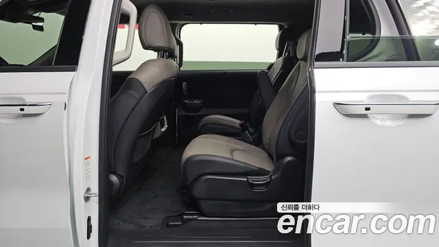Kia Carnival 4th Gen — Фото автомобиля 18