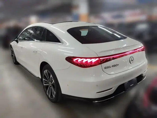 Mercedes-Benz EQS — Фото автомобиля 6