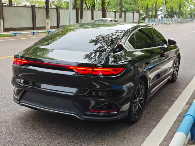 BYD Han 2022 EV Genesis Edition 610KM AWD Premium — Фото автомобиля 9