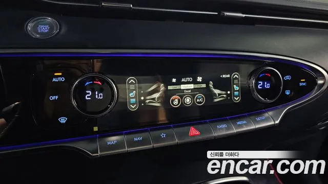 Genesis GV70 — Фото автомобиля 26