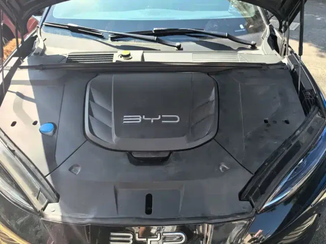 BYD Seal — Фото автомобиля 10