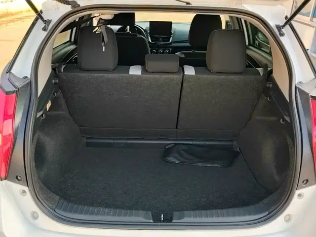 Toyota YARiS L Zhi Xuan — Фото автомобиля 18
