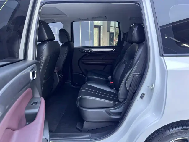 GAC Trumpchi M6 — Фото автомобиля 13