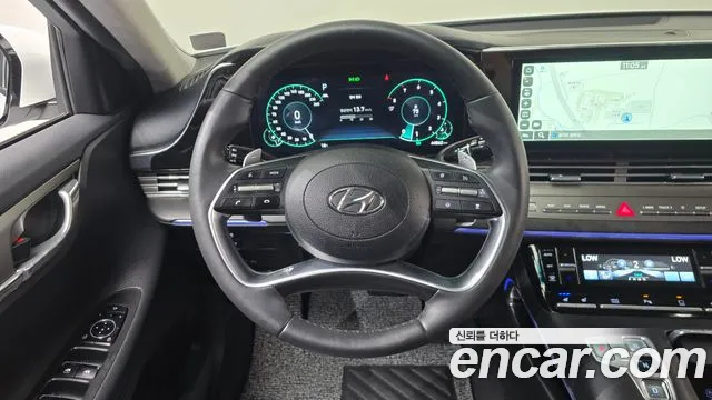 Hyundai Grandeur New — Фото автомобиля 12