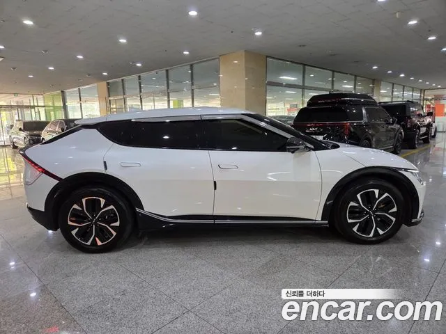 Kia EV6 — Фото автомобиля 5