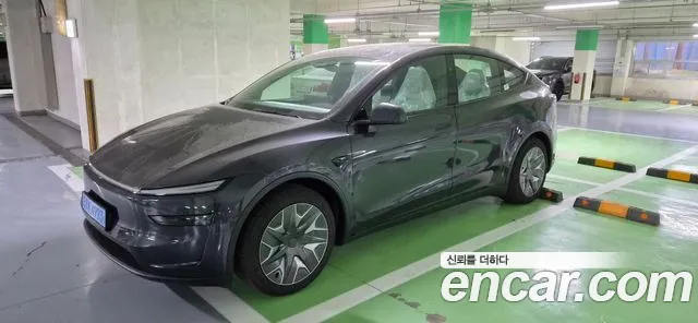 Фотография автомобиля — Tesla Model Y