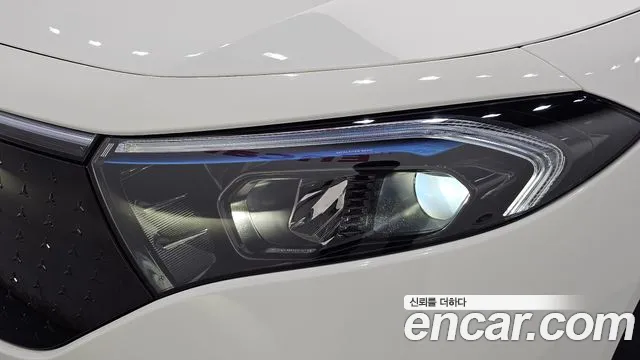 Mercedes-Benz EQB X243 — Фото автомобиля 7