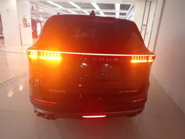 Jetour X70 Plus — Фото автомобиля 5
