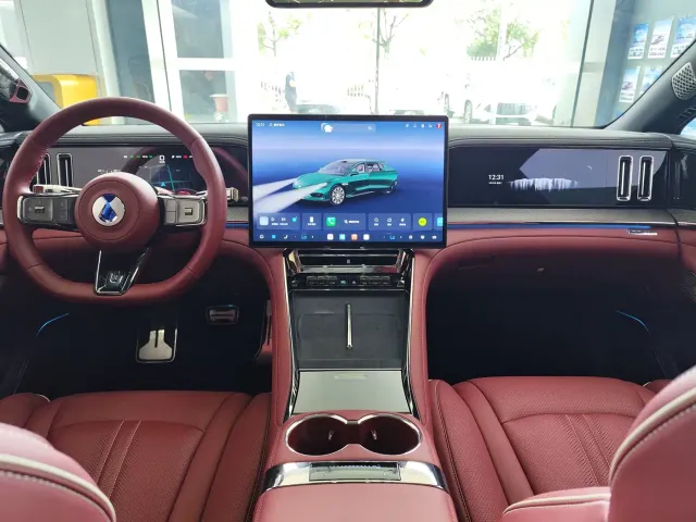 Denza Z9GT — Фото автомобиля 4