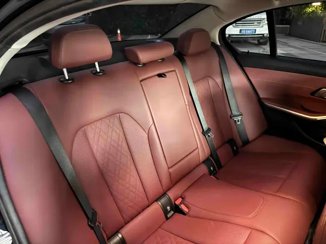 BMW 3 Series — Фото автомобиля 18