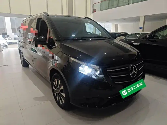 Mercedes-Benz Vito 2021 2.0T Elite 7-Seater — Фото автомобиля 21