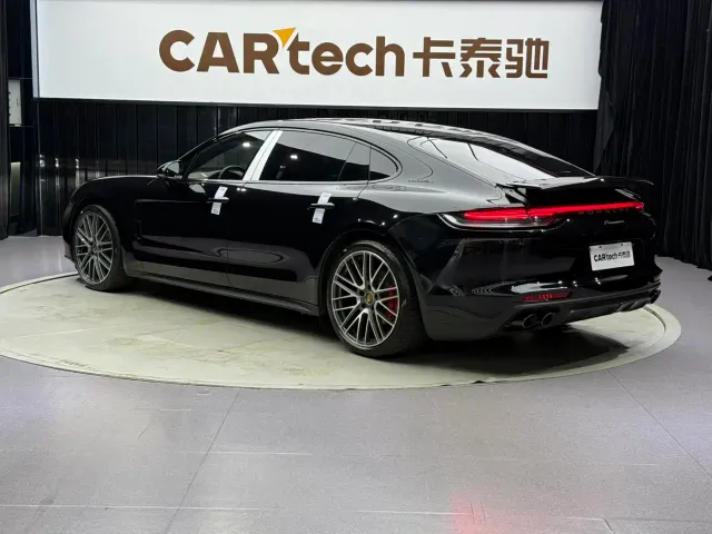 Porsche Panamera — Фото автомобиля 5