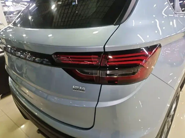 Geely Binyue — Фото автомобиля 7