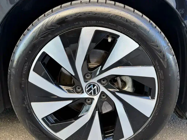 Volkswagen Passat — Фото автомобиля 11