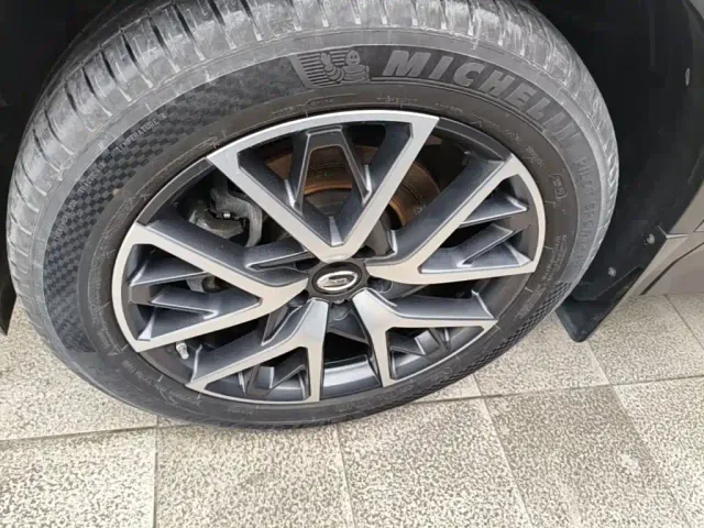 GAC Trumpchi GS8 — Фото автомобиля 22