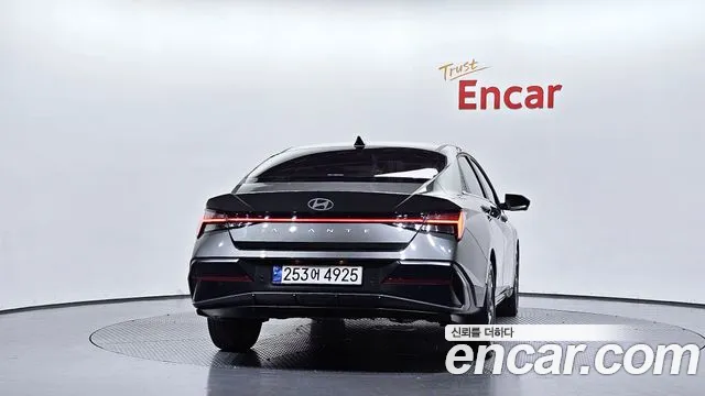 Hyundai AVANTE Новый Avante (CN7) — Фото автомобиля 3
