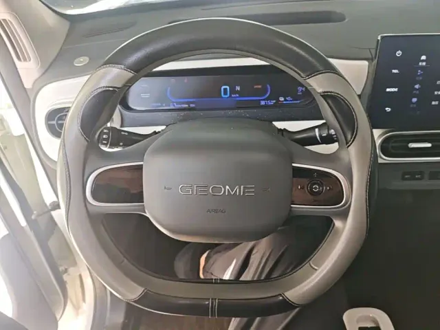 Geely Panda — Фото автомобиля 6