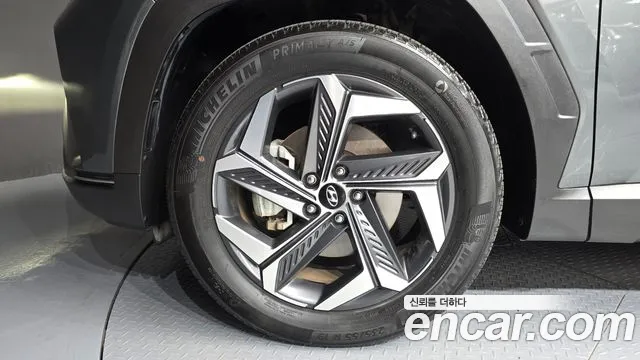 Hyundai Tucson Tucson (NX4) Бензин 1.6 турбо 2WD — Фото автомобиля 5