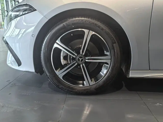Mercedes-Benz A-Class — Фото автомобиля 4