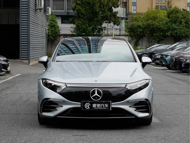 Mercedes-Benz EQS — Фото автомобиля 2