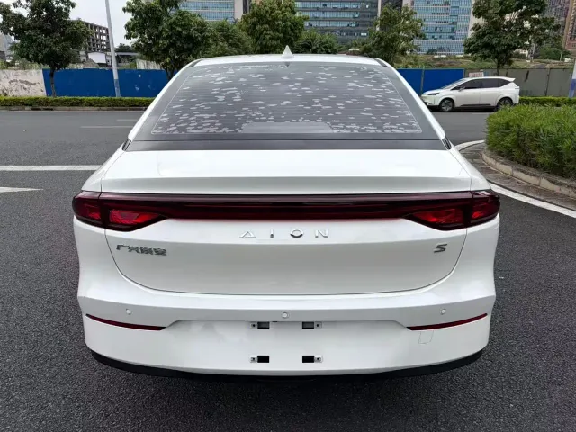 GAC Aion S — Фото автомобиля 5