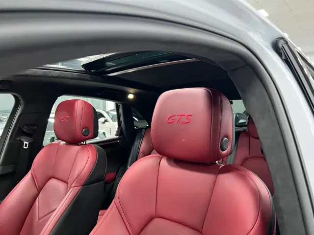 Porsche Macan — Фото автомобиля 28