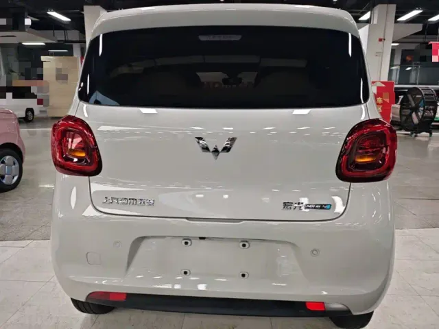 Wuling Hongguang Mini EV — Фото автомобиля 5