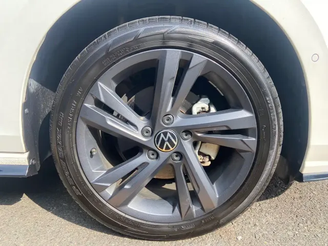 Volkswagen Golf — Фото автомобиля 14