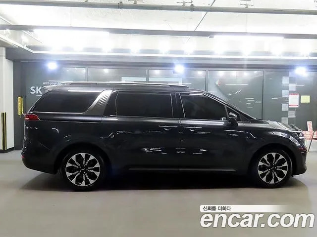 Kia Carnival 4th Gen — Фото автомобиля 3
