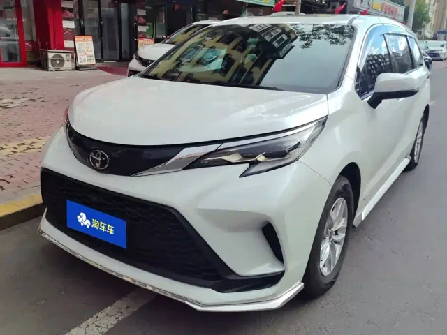 Фотография автомобиля — Toyota Granvia