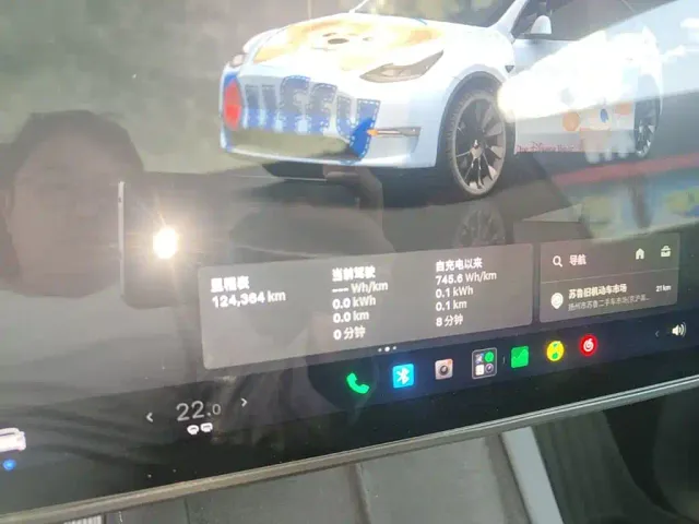 Tesla Model Y — Фото автомобиля 11