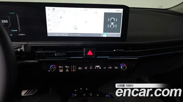 Kia EV6 New — Фото автомобиля 12