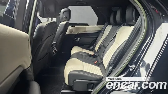 Land Rover Discovery — Фото автомобиля 12