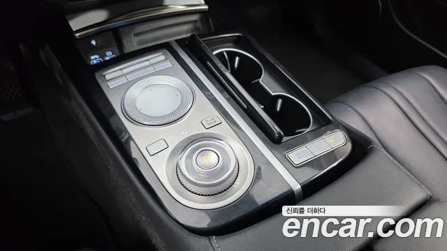 Genesis G80 Бензин 2.5 турбо AWD — Фото автомобиля 9