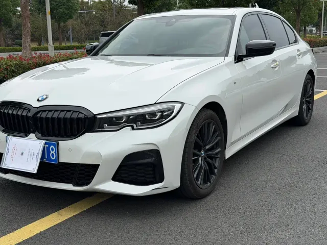 BMW 3 Series — Фото автомобиля 2