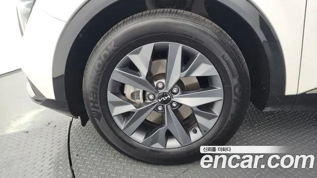 Kia Sportage Sportage 5-е поколение Бензин 1.6 турбо 2WD — Фото автомобиля 4