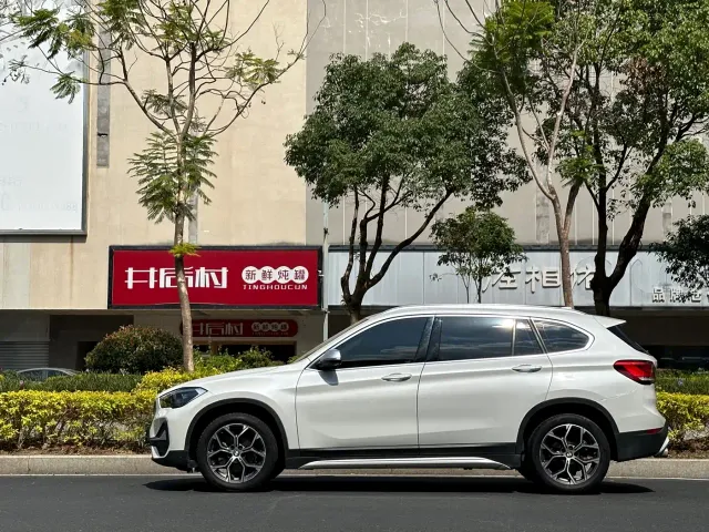 BMW X1 — Фото автомобиля 4