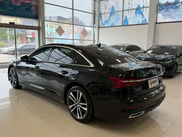 Audi A6L — Фото автомобиля 4