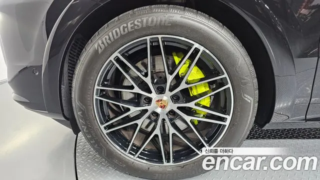 Porsche Cayenne PO536 — Фото автомобиля 5