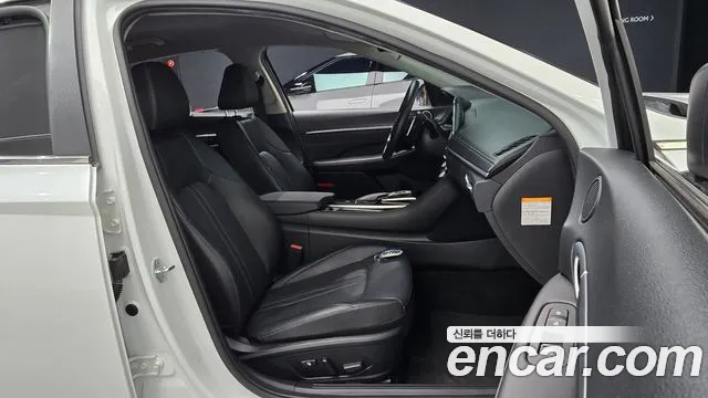 Hyundai Sonata — Фото автомобиля 24