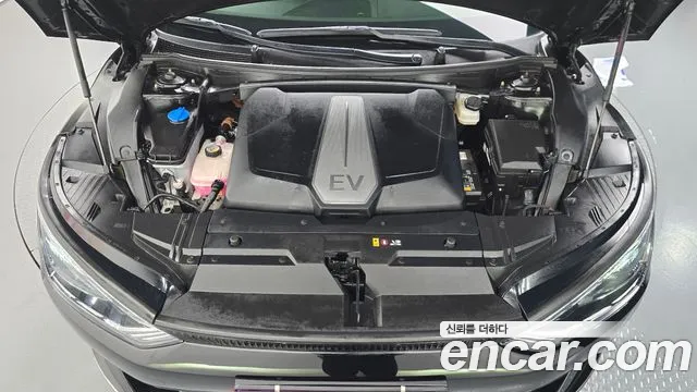 Kia EV6 — Фото автомобиля 6